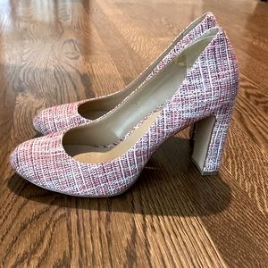 Banana Republic Heels -pink/white/navy woven fabric over leather. Size 6 1/2